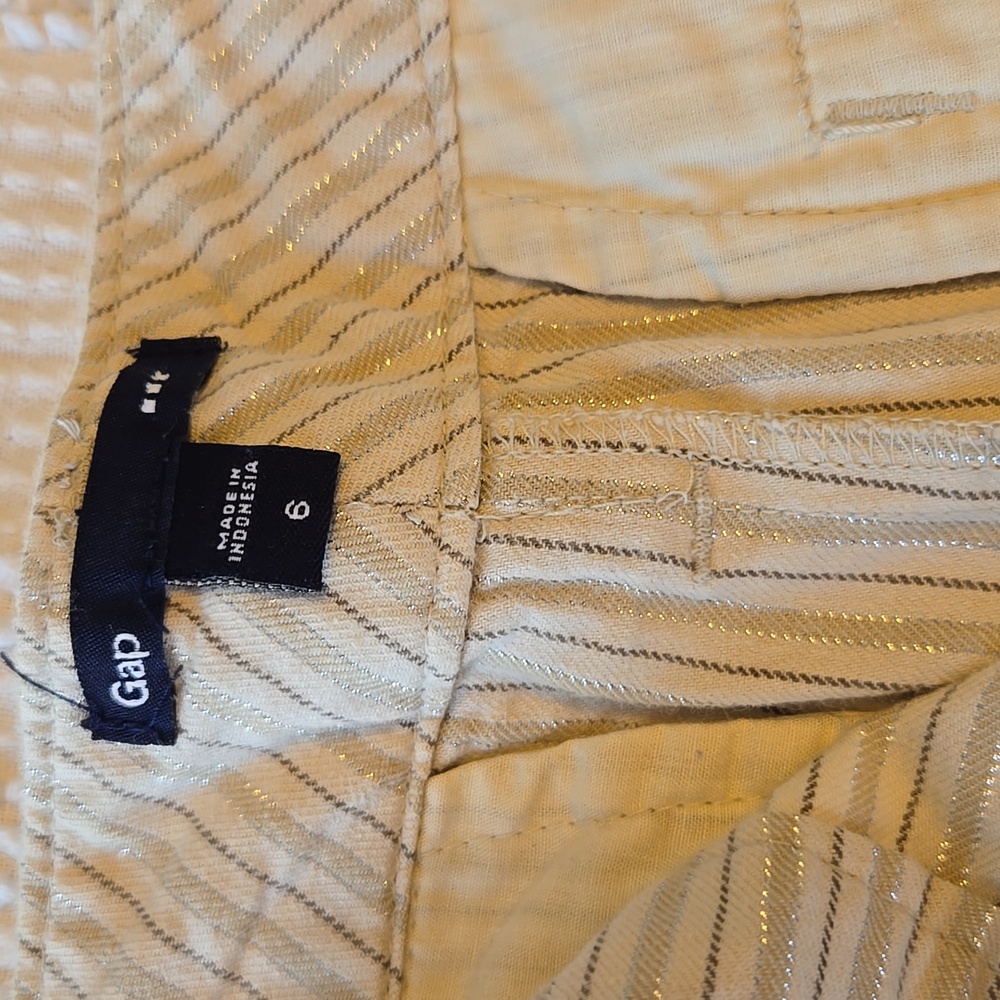 Shorts Lot - Picture 8 of 11